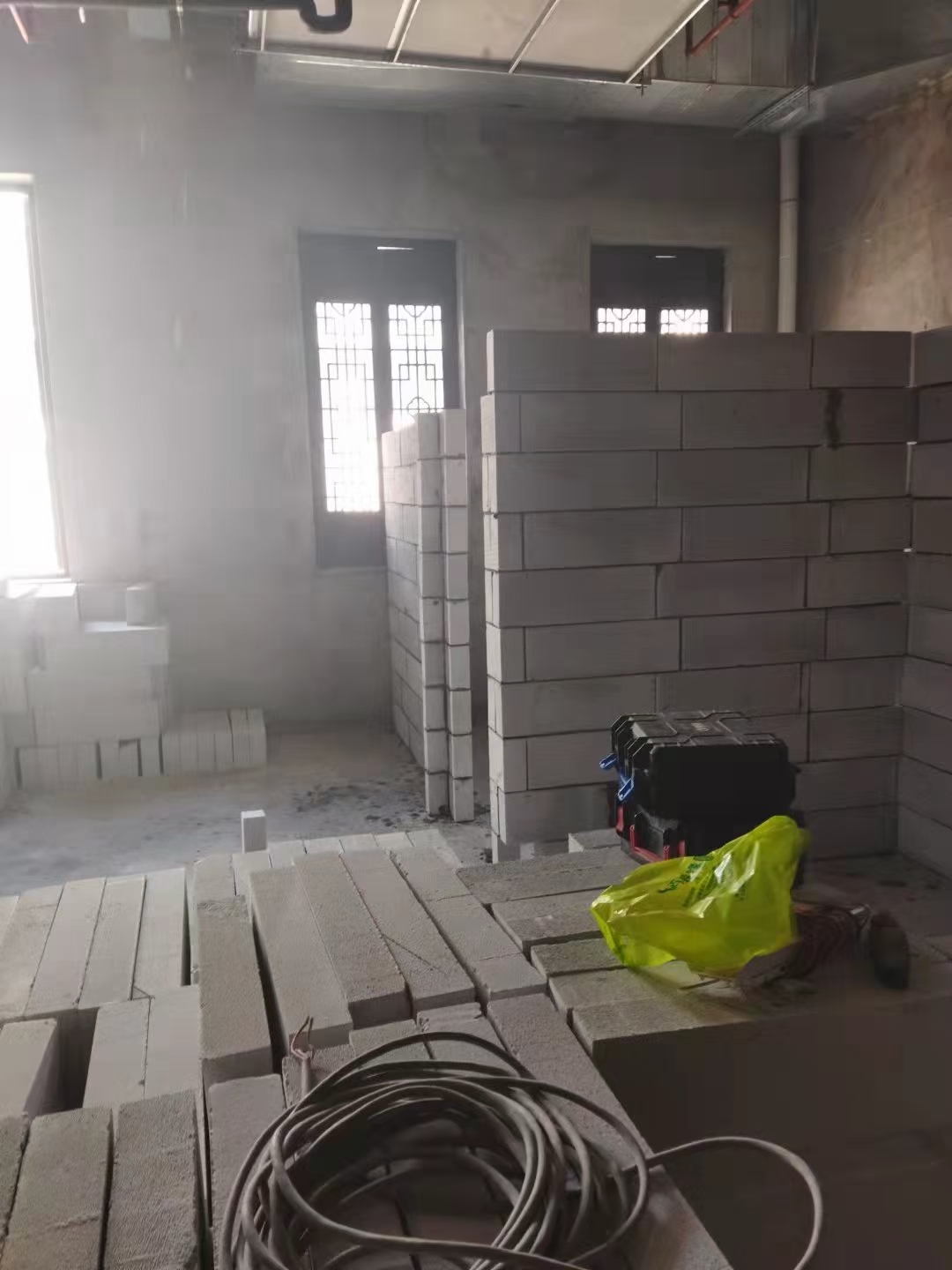 办公楼隔墙案例